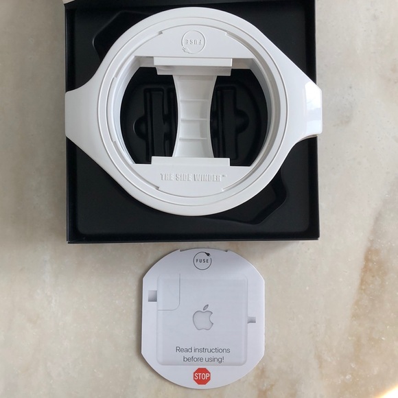 Side Winder MacBook charger winder - Picture 4 of 4